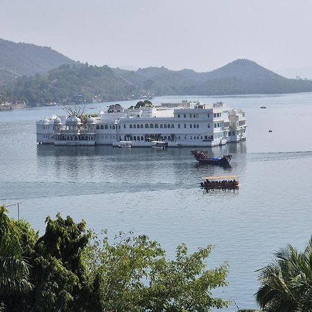 Hotel Lake Star Udaipur Eksteriør billede