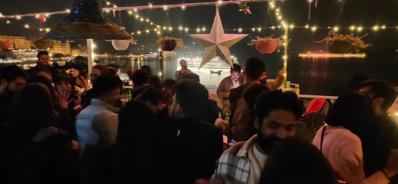 Hotel Lake Star Udaipur Eksteriør billede