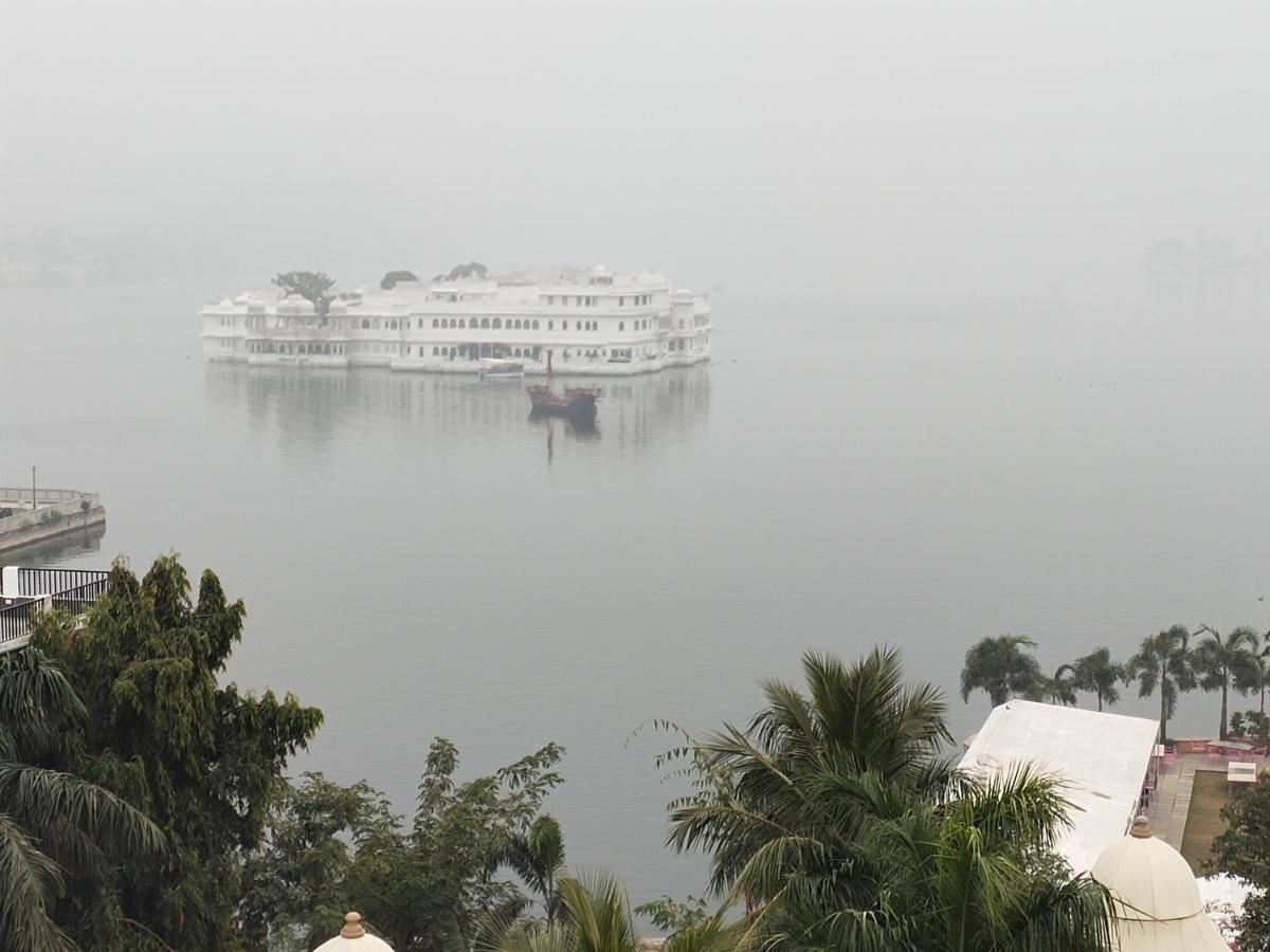 Hotel Lake Star Udaipur Eksteriør billede